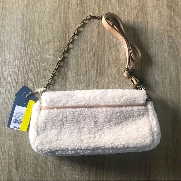 NWT … UNIVERSAL THREAD Cream Sherpa Crossbody / Purse - Picture 7 of 10